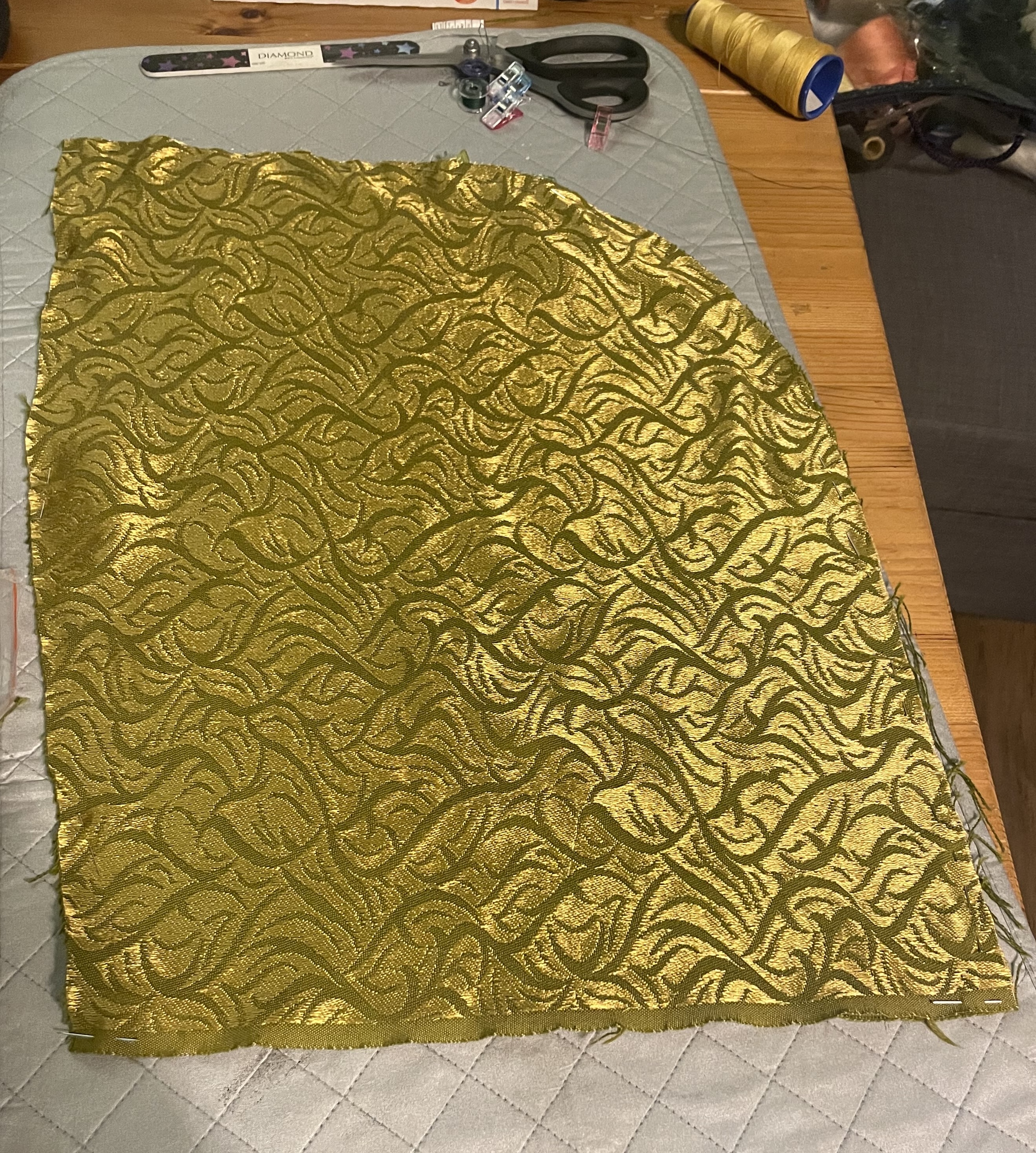 image demonstrating what I mean by `hood shaped`